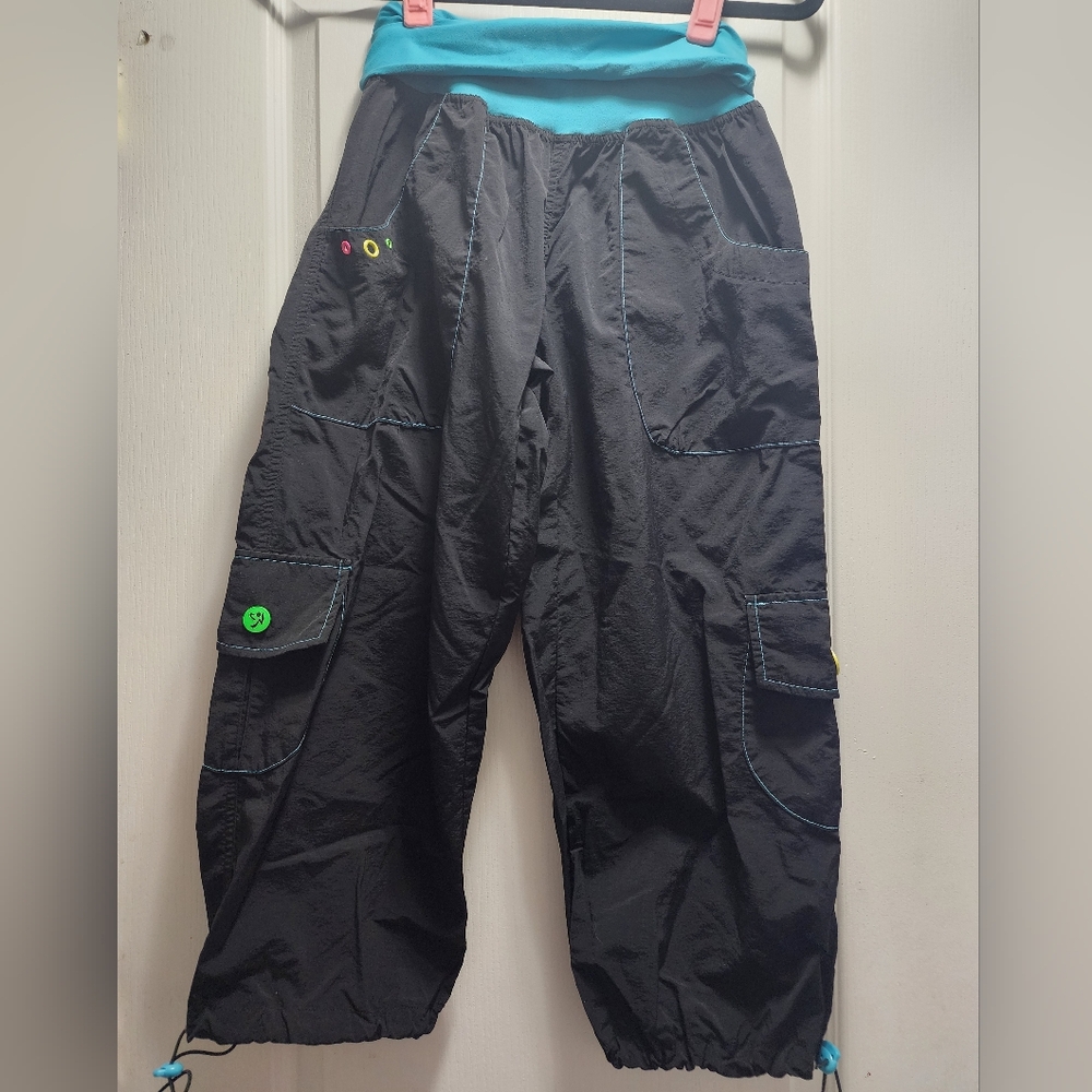 Stylish Black Capri Cargos with Blue Accents